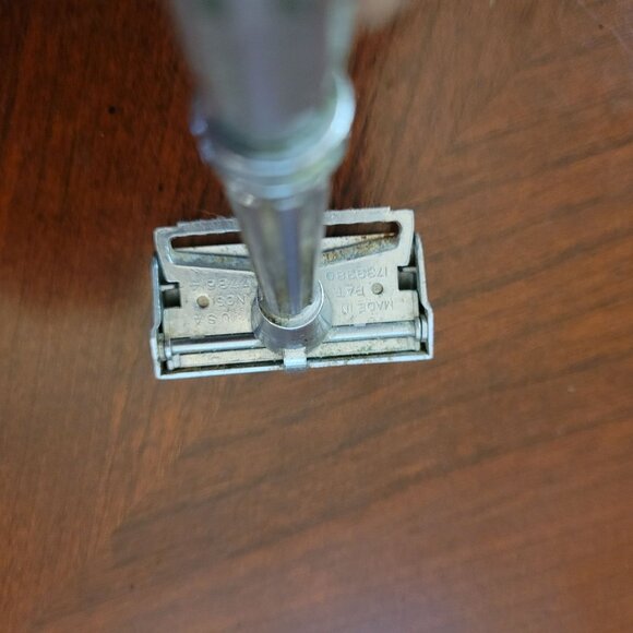 Vintage Gillette Safety Razor Adjustable Double Edge - Picture 3 of 4